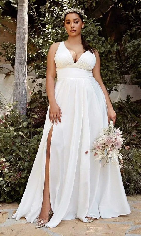 Ladivine Bridal 7469WW