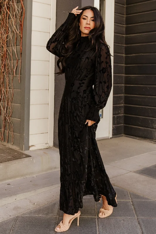 Penelope Velvet Maxi Dress | Black