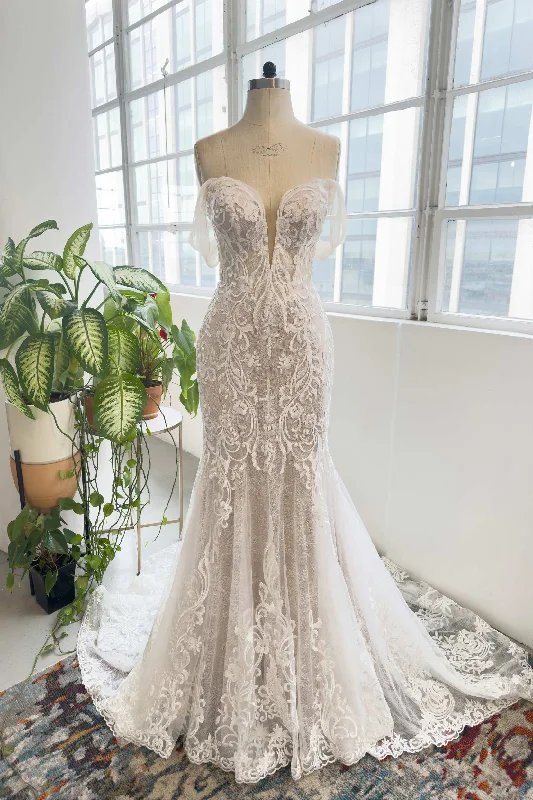 Trumpet-Mermaid Cathedral Train Lace Tulle Wedding Dress CW3001